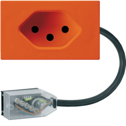WH37682206D FLF prise 1xT13 Technofil L2 orange